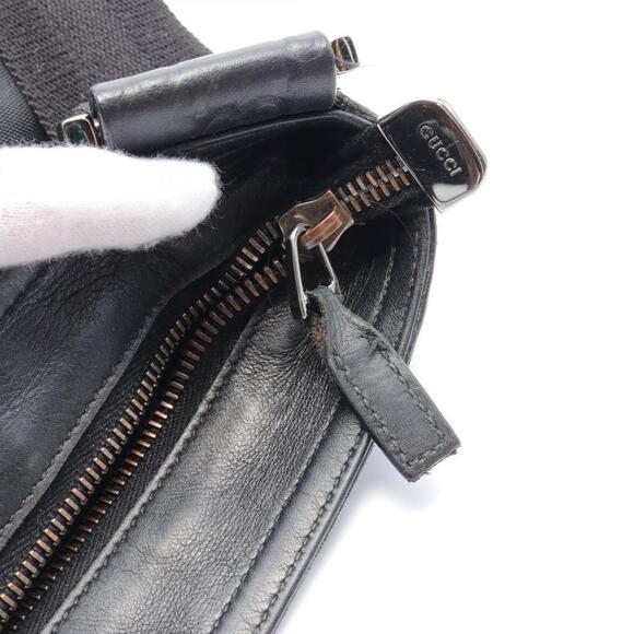 Gucci Guccissima Shoulder Bag Canvas Shoulder Bag 161822 in Fair condition - Picture 5 of 10